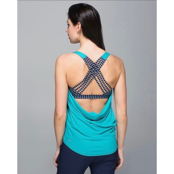 Lululemon Wild Tank Blue Tropics / Stripe Navy Tranquil Blue Tank Top Size 2 - Picture 1 of 11